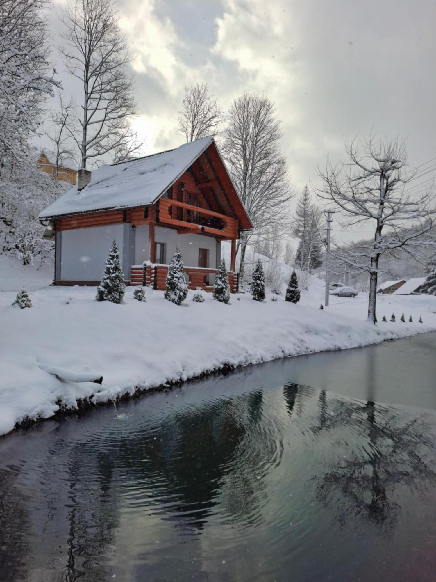 Котедж На Лузі Verkhne-Studenyy Exterior photo